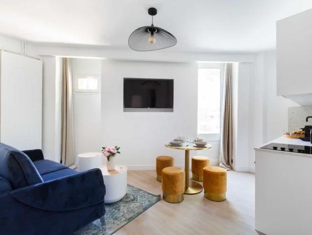 Location Appartement Rue Leblanc, Paris