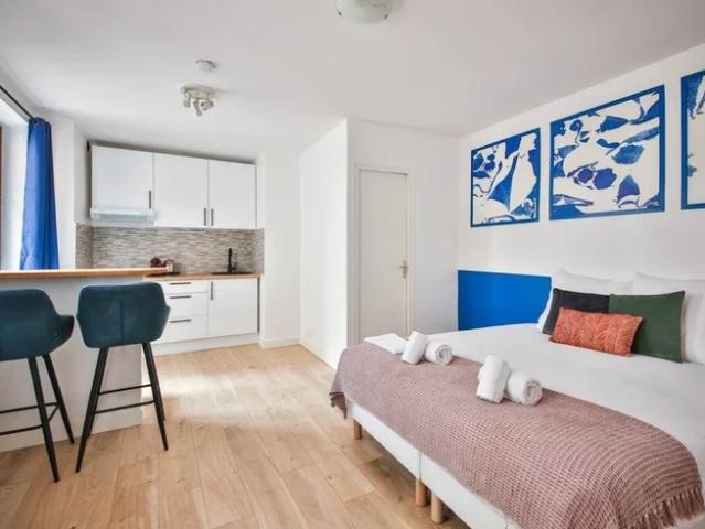 Location Appartement Rue Lecourbe, Paris