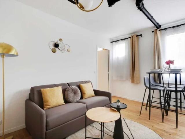 Location Appartement Rue Lecourbe, Paris