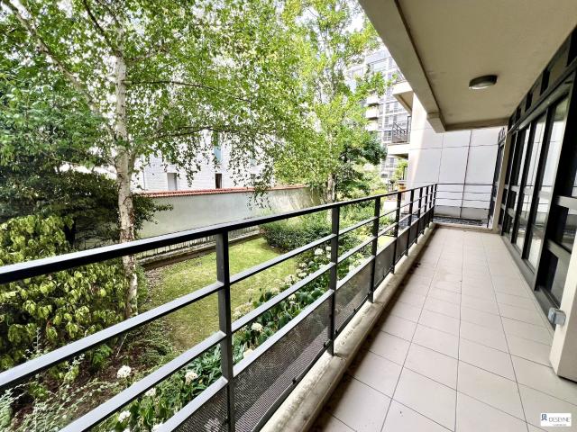 Location Appartement Rue Lecourbe, Paris