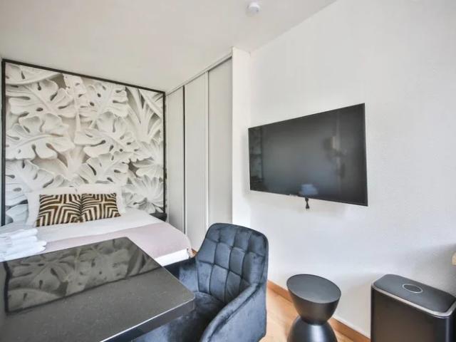 Location Appartement Rue Lecourbe, Paris