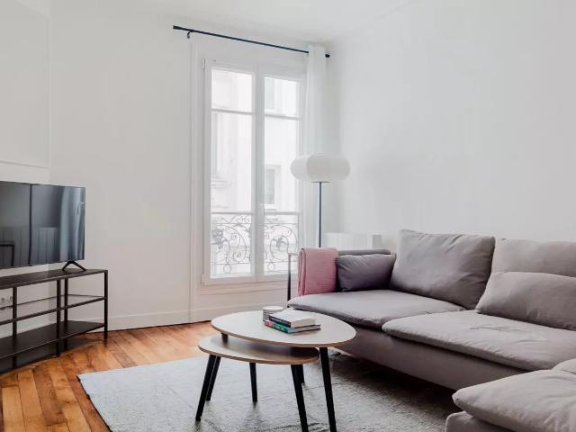 Location Appartement Rue Legendre, Paris