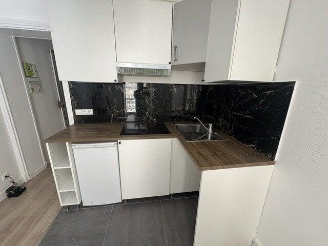Location Appartement Rue Legendre, Paris
