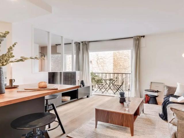 Location Appartement Rue Legendre, Paris
