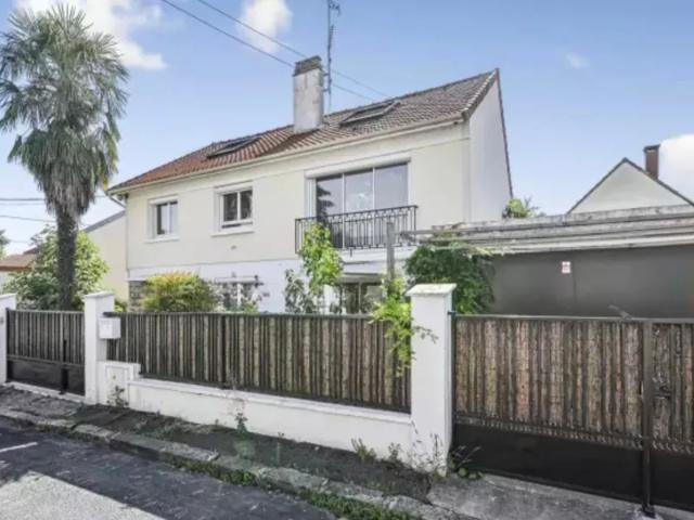 Location Appartement Rue Léon Baqué, Villemomble