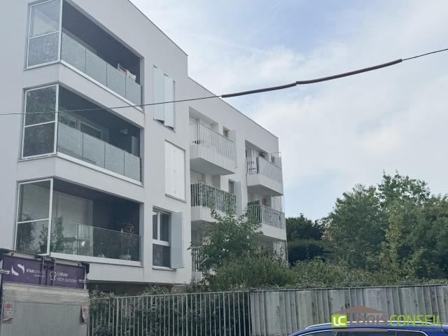 Location Appartement Rue Léon Bloy, Cachan