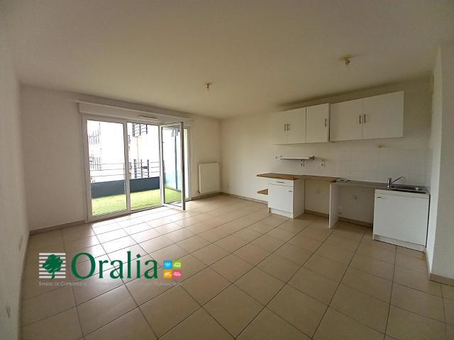 Location Appartement Rue Léon Blum, Villeurbanne