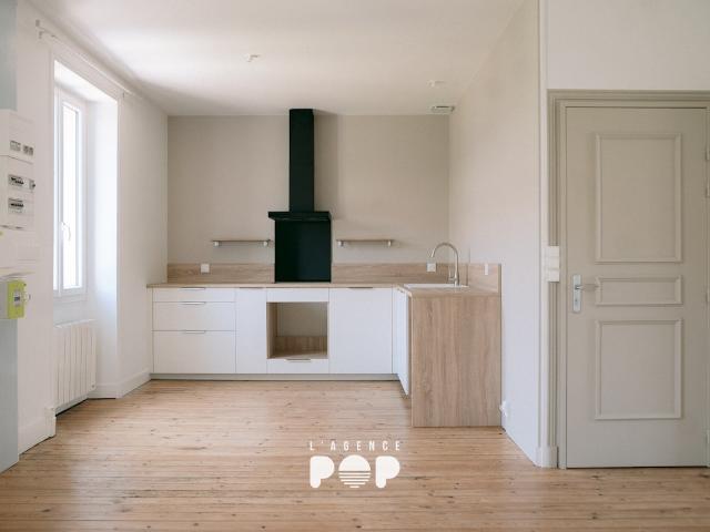 Location Appartement Rue Léon Dessales, Périgueux