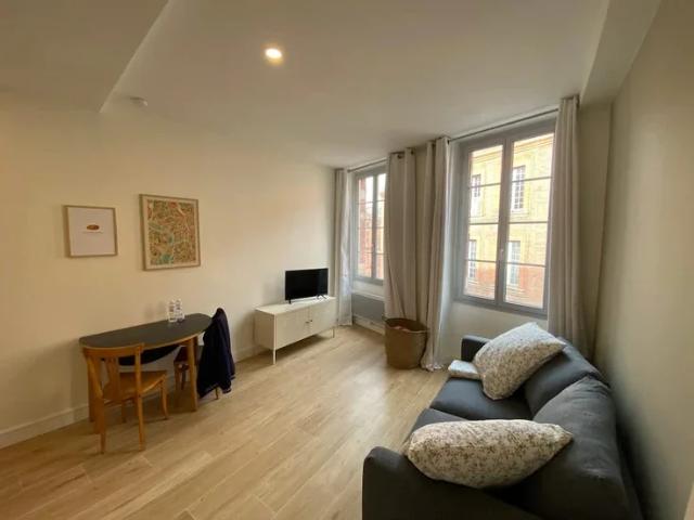 Location Appartement Rue Léon Gambetta, Toulouse