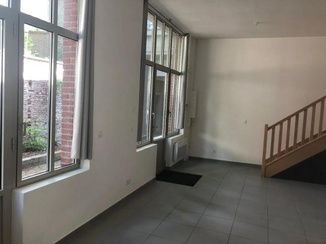Location Appartement Rue Léonard Danel, Lille