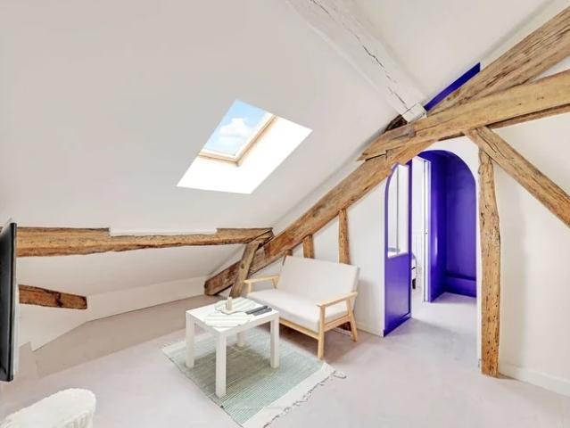 Location Appartement Rue Léopold Bellan, Paris