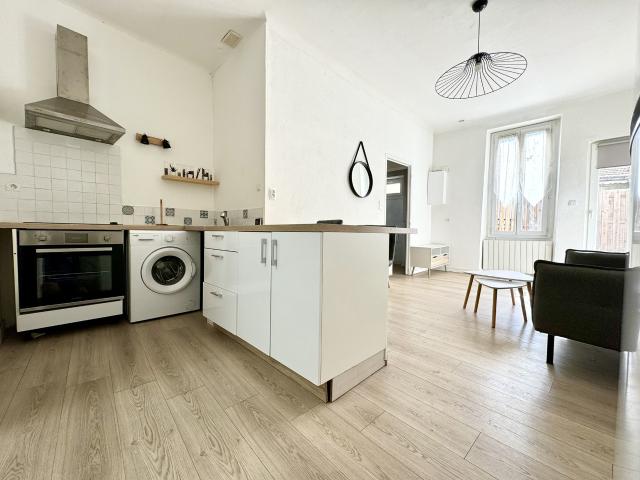 Location Appartement Rue Léopold Morice, Nîmes