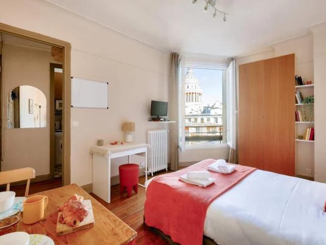 Location Appartement Rue Lhomond, Paris