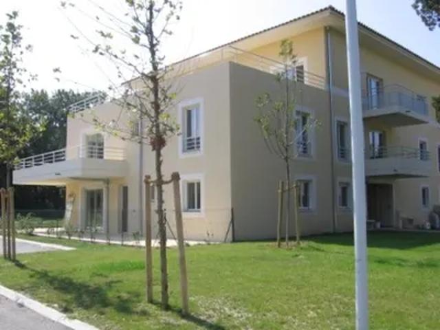 Location Appartement Rue Lucie Aubrac, Avignon