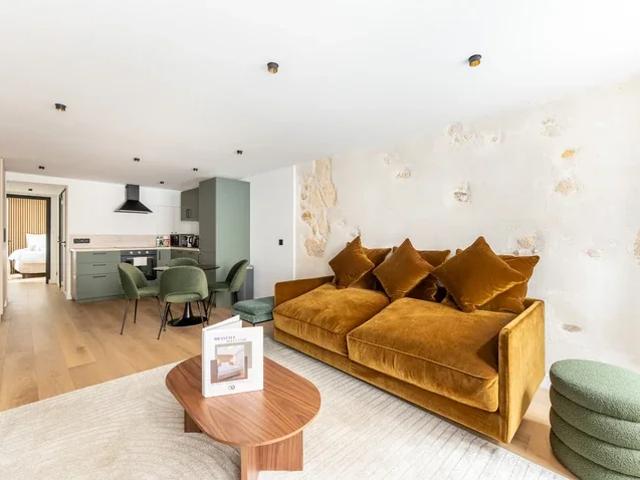 Location Appartement Rue Mouffetard, Paris