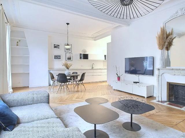 Location Appartement Rue Monge, Paris