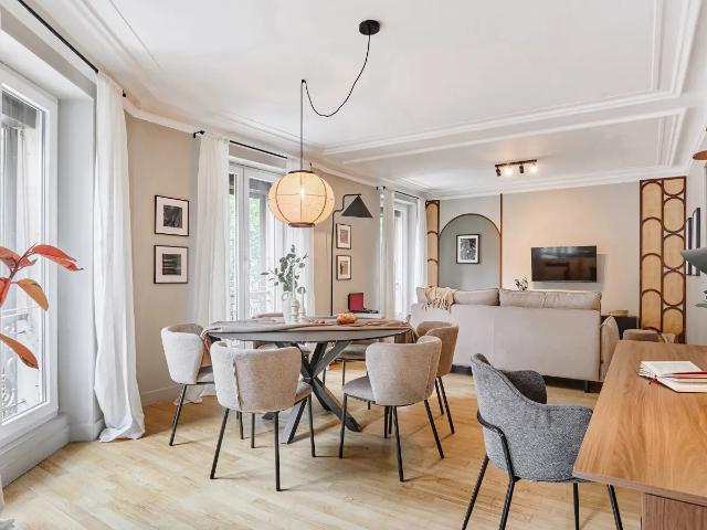 Location Appartement Rue Monge, Paris