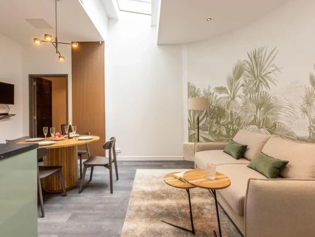 Location Appartement Rue Monsigny, Paris