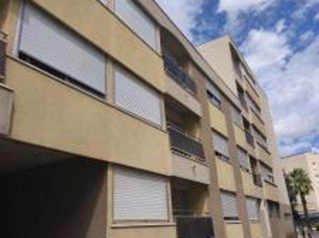 location appartement rue montaury 1 pièce 33 m2 gard 30000 455 €
