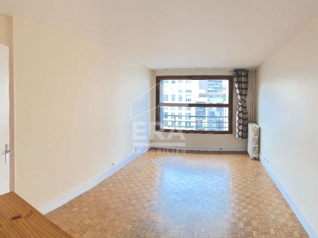 Location Appartement Rue Montéra, Paris