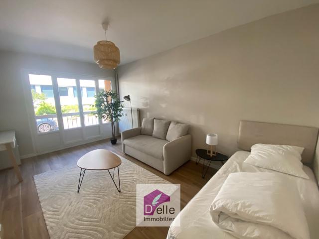 Location Appartement Rue Montesquieu, Limoges