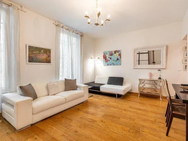 Location Appartement Rue Mornay, Paris