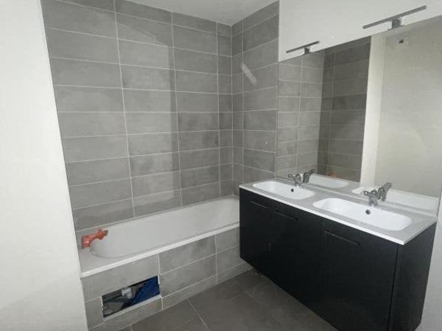 Location Appartement Rue Mathieu Berdoulat, Toulouse