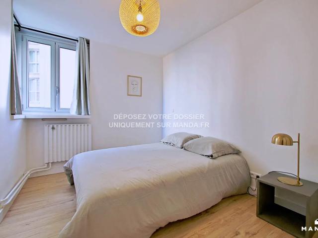 Location Appartement Rue Mathis, Paris