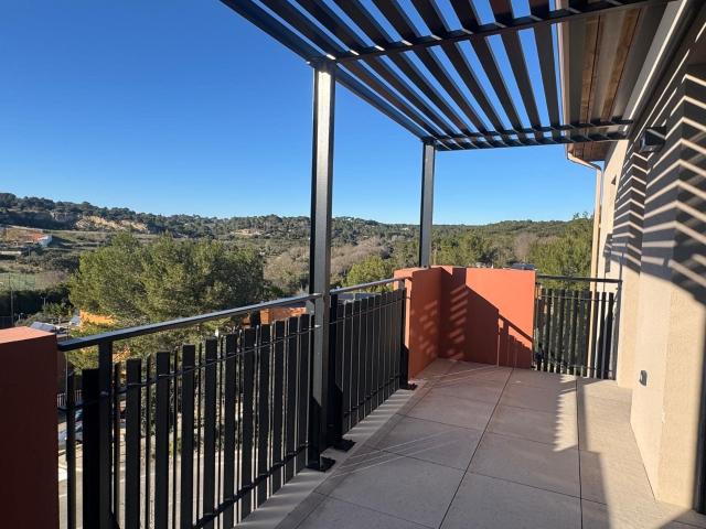 Location Appartement Rue Max Chabaud, Nîmes