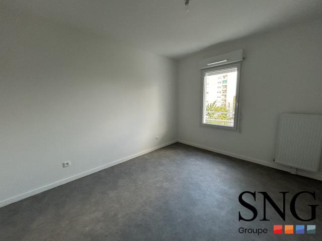 Location Appartement Rue Maxime Guillot, Chenôve