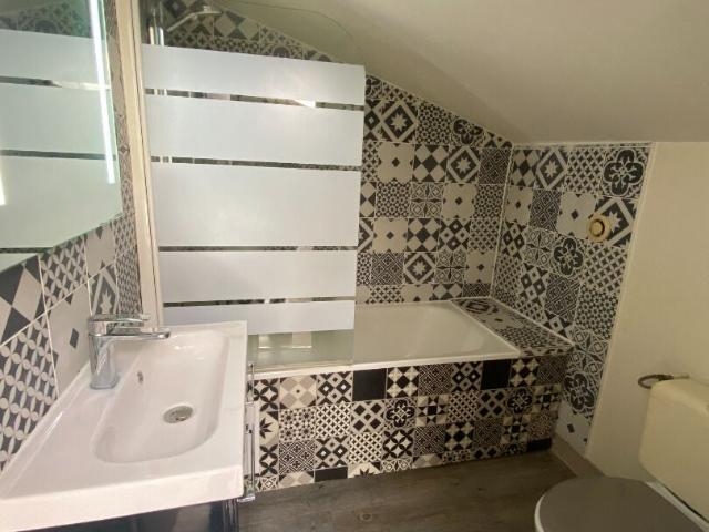 Location Appartement Rue Madère, Bordeaux
