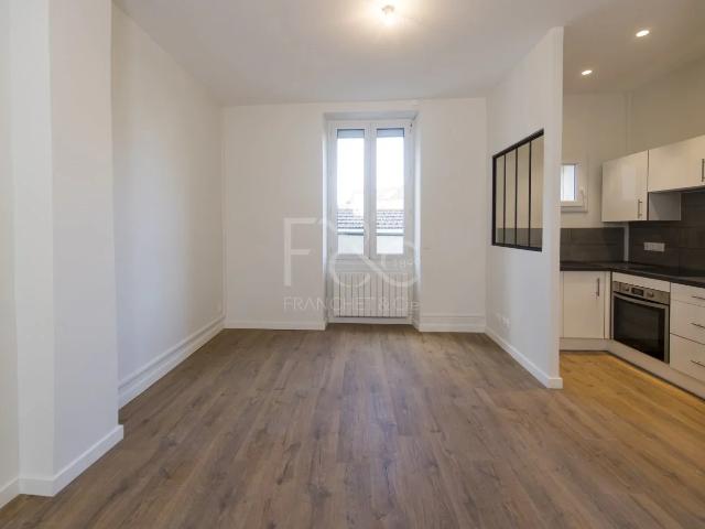 Location Appartement Rue Magenta, Villeurbanne