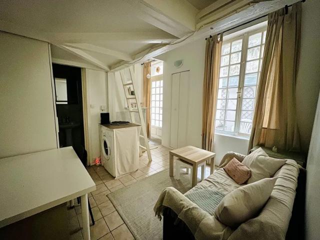 Location Appartement Rue Marcadet, Paris