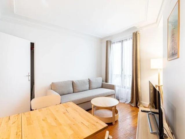 Location Appartement Rue Marcadet, Paris