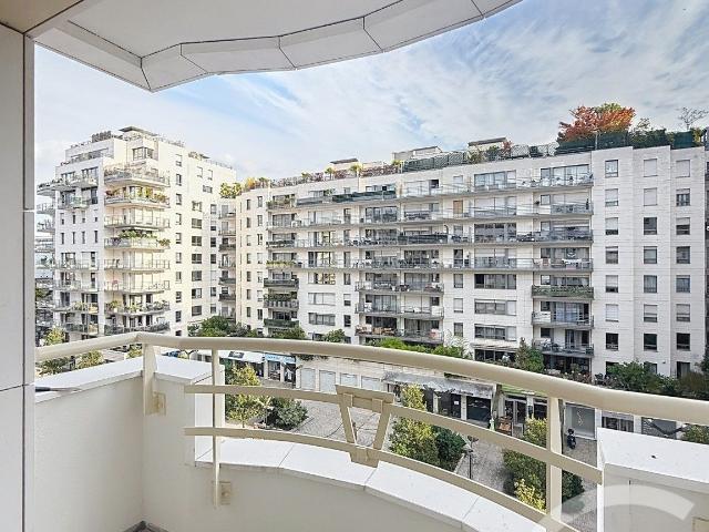 Location Appartement Rue Marcel Cerdan, Levallois Perret