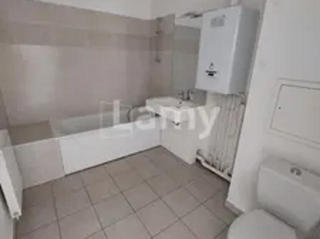 Location Appartement Rue Marcelle Gourmelon, Arpajon