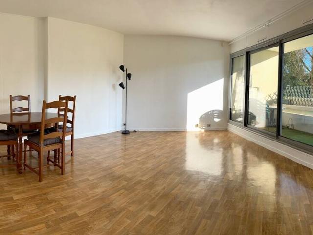 Location Appartement Rue Marie Betremieux, Rosny sous Bois