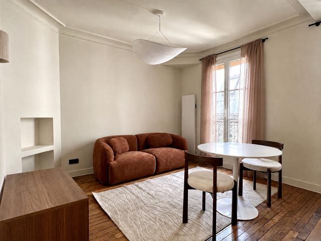 Location Appartement Rue Marie Éléonore de Bellefond, Paris