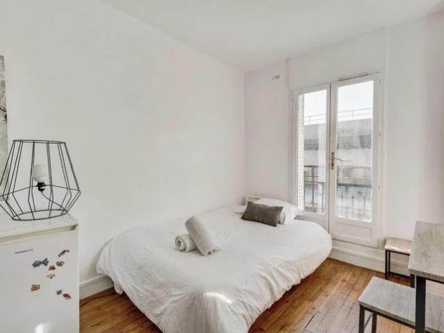 Location Appartement Rue Marie et Pierre Curie, Clichy