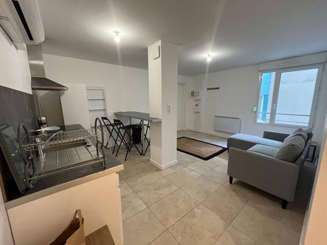 Location Appartement Rue Marie Madeleine Fourcade, Lyon