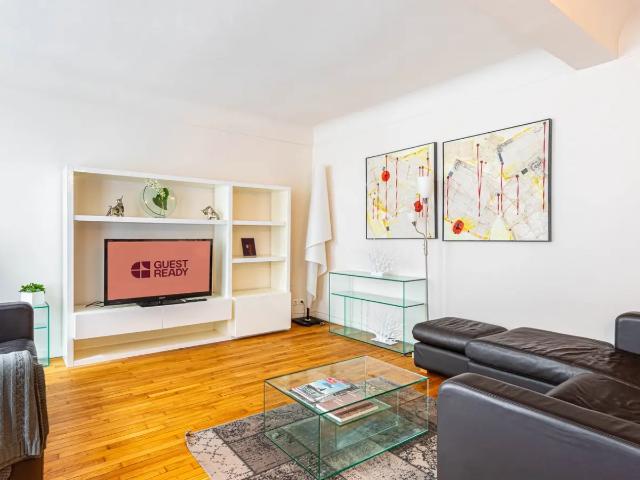 Location Appartement Rue Marie Stuart, Paris
