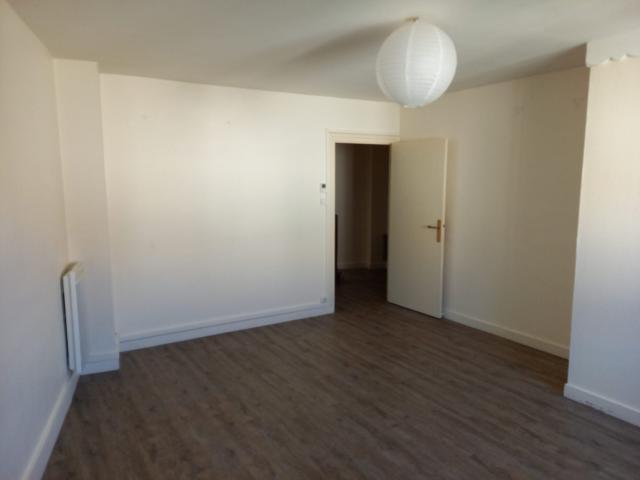 Location Appartement Rue Marie Paule Rive, Marcilly d'Azergues