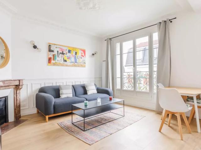 Location Appartement Rue Marius Aufan, Levallois Perret