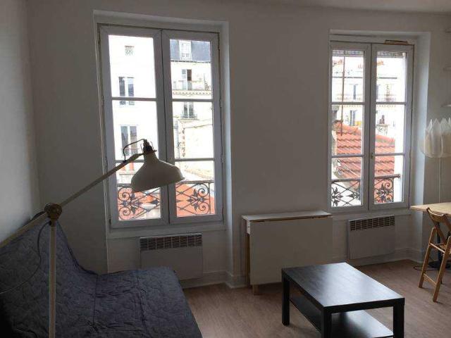 Location Appartement Rue Marius Aufan, Levallois Perret