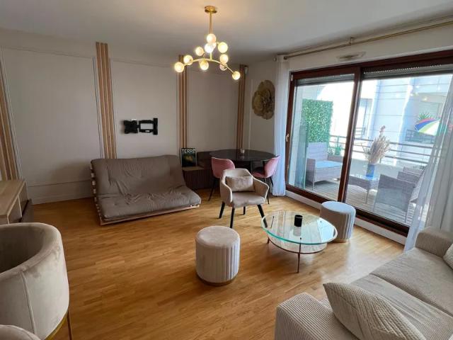 Location Appartement Rue Marjolin, Levallois Perret