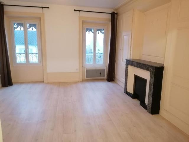 Location Appartement Rue Martinière, Belleville en Beaujolais