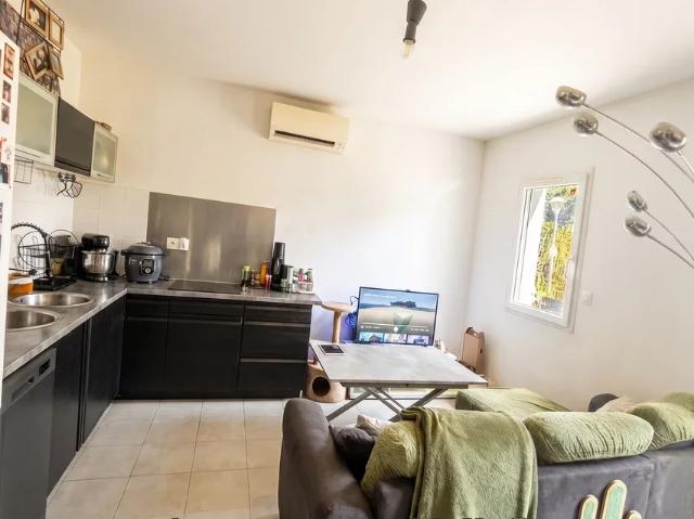 Location Appartement Rue Maryse Orgeas Raphèle, Arles