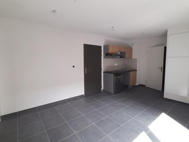 Location Appartement Rue Maryse Bastié, Arpajon