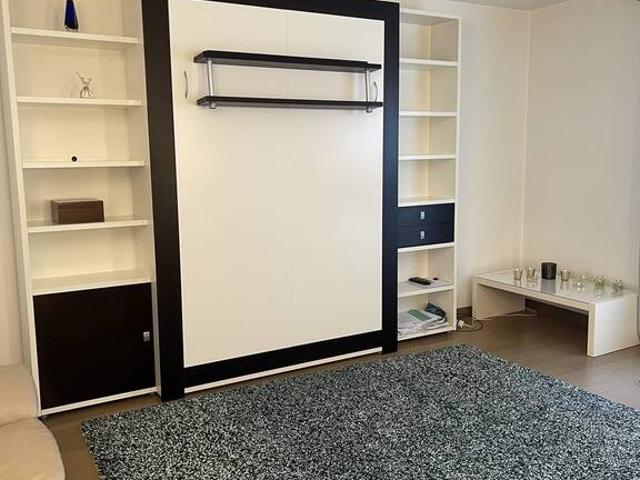 Location Appartement Rue Mesnil, Paris