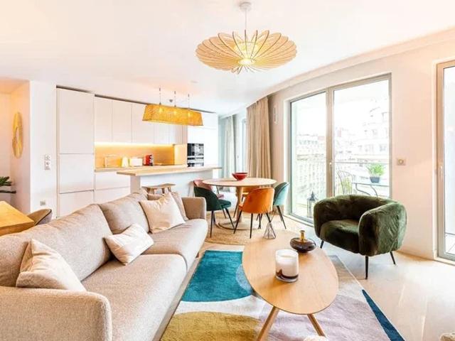 Location Appartement Rue Michel Ange, Paris